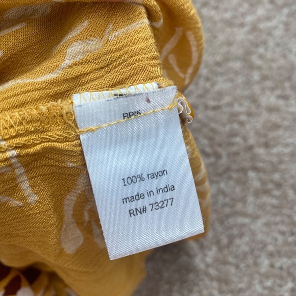 🛍️ GIFT IDEA! 🌼 GORGEOUS TANK BLOUSE 🌼 Yellow/Maroon Floral Print Flowy Top - Picture 10 of 10